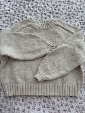 Gap Classic Cream Crewneck Sweater - Women's Knit Pullover